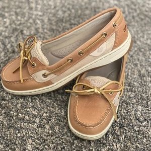 Sperry boat shoe